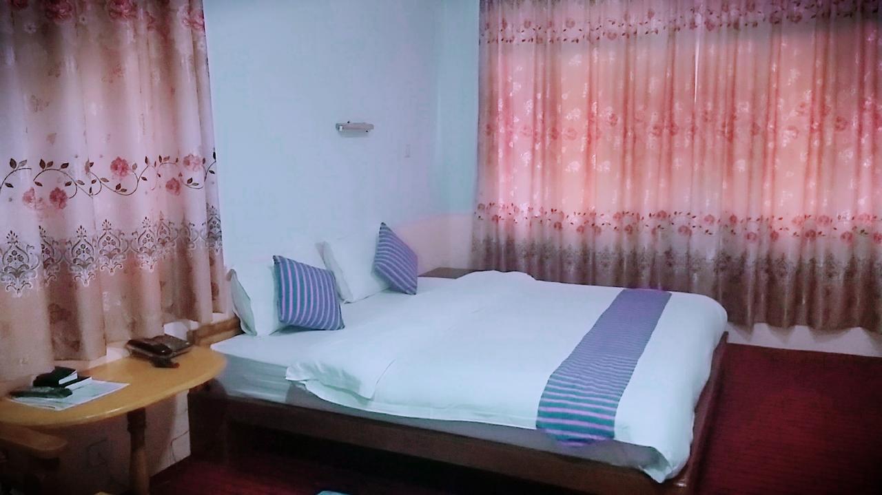 Wun Tawp Garden Hotel Myitkyinā Екстериор снимка